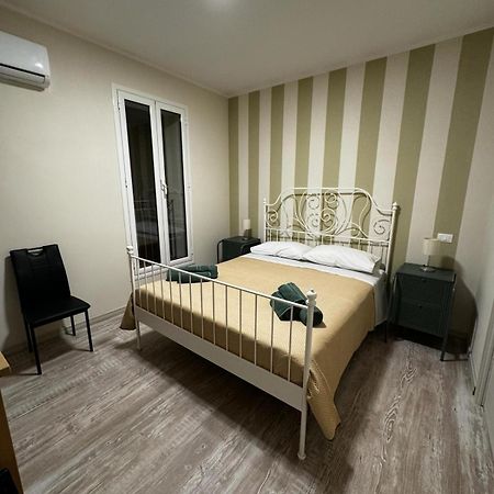 La Casa Del Mandorlo Hotel อากริเจนโต ภายนอก รูปภาพ